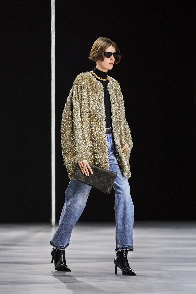 Celine reforça seu DNA elegante sem esforço em inverno 2022