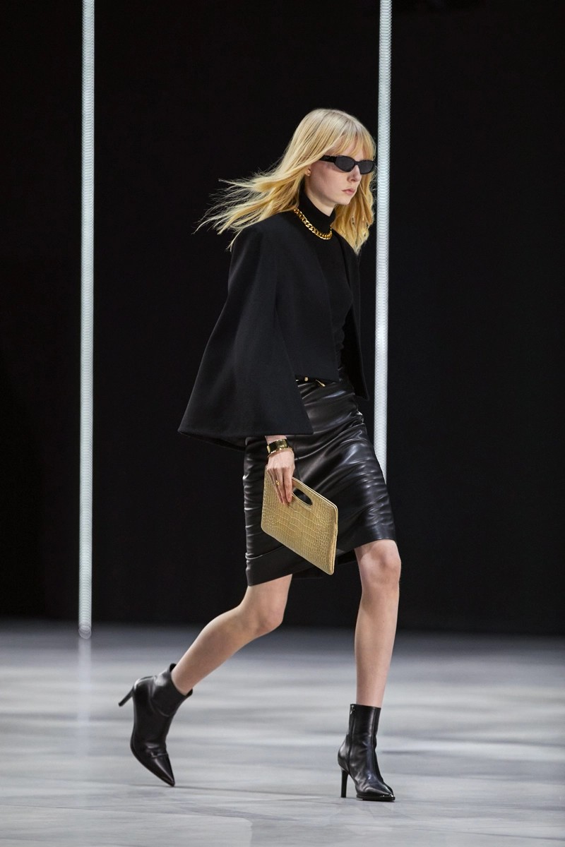 Celine reforça seu DNA elegante sem esforço em inverno 2022