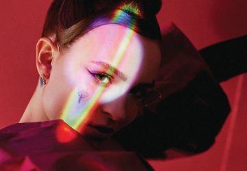 Larissa Manoela fala sobre liberdade e amadurecimento em websérie Bazaar Meeting