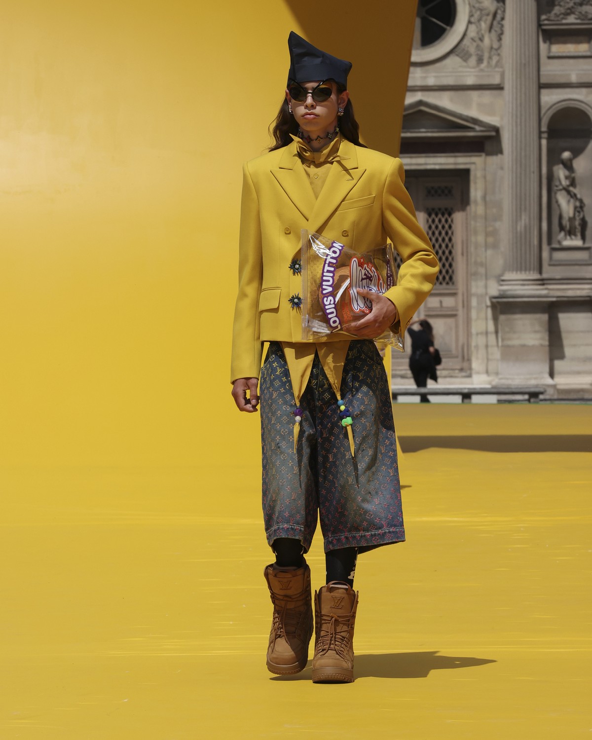 Louis Vuitton homenageia o imaginário infantil e a coletividade da trajetória de Virgil Abloh