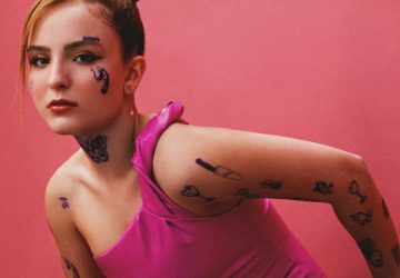 "A gente não tem que temer pelo futuro", diz Larissa Manoela no podcast "Garotas da Capa"