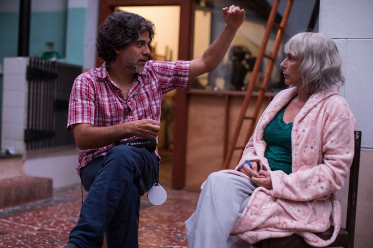 Andrea Beltrão volta às telas com drama intimista "Ela e Eu"