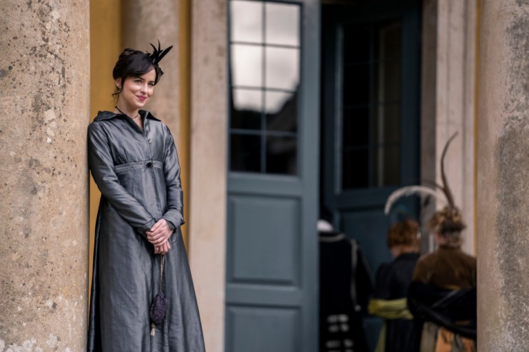 Com Dakota Johnson e diretora, Netflix faz jus ao legado de Jane Austen em "Persuasão"