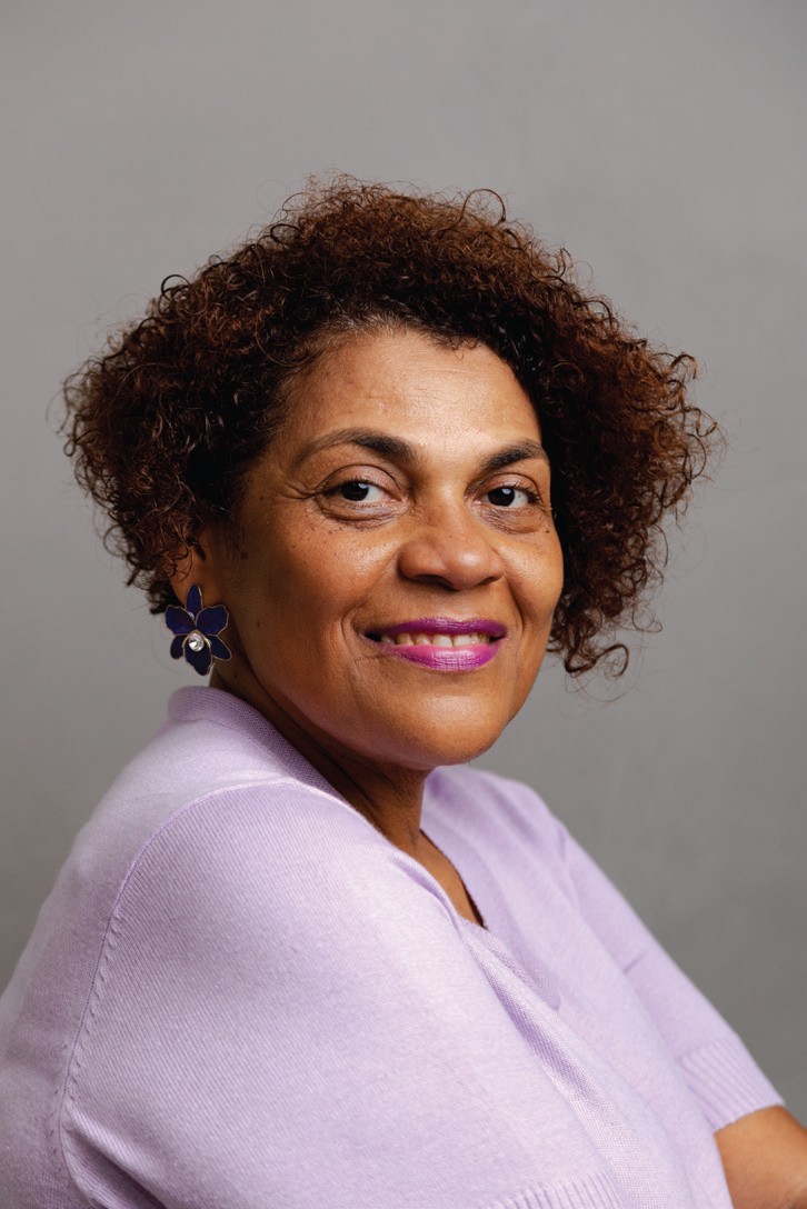 "Tem muitos momentos de solidão, porque o racismo é adoecedor”, reflete Zelma Madeira 