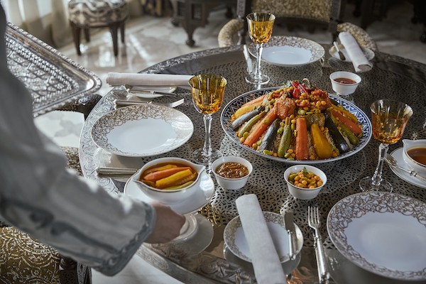 Restaurante premiado do Royal Mansour Marrakech faz takeover no Le Bristol Paris