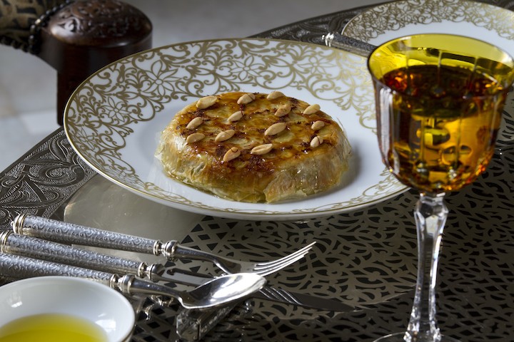 Restaurante premiado do Royal Mansour Marrakech faz takeover no Le Bristol Paris
