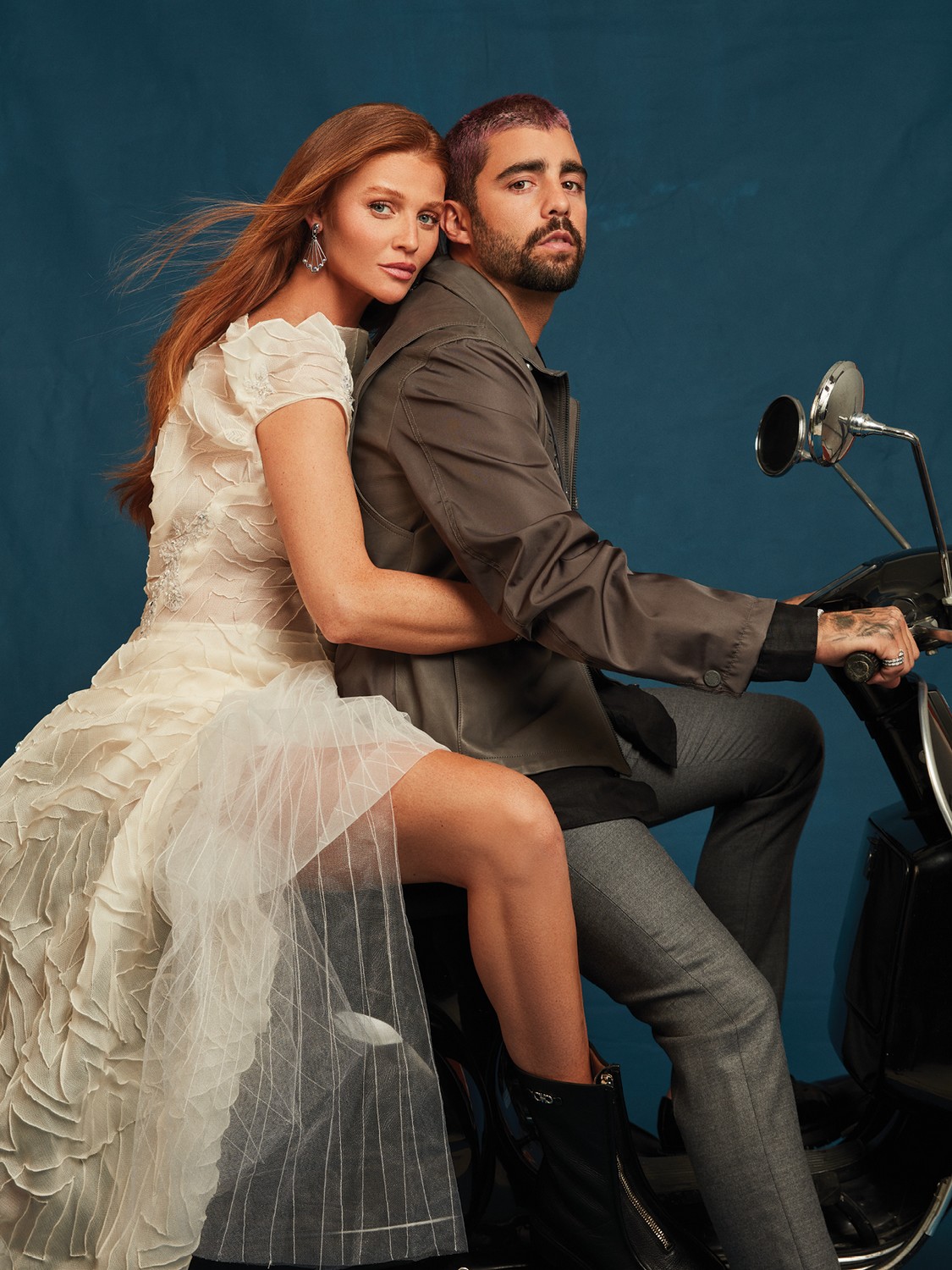 Cíntia Dicker e Pedro Scooby apresentam tendências para quem vai subir ao altar