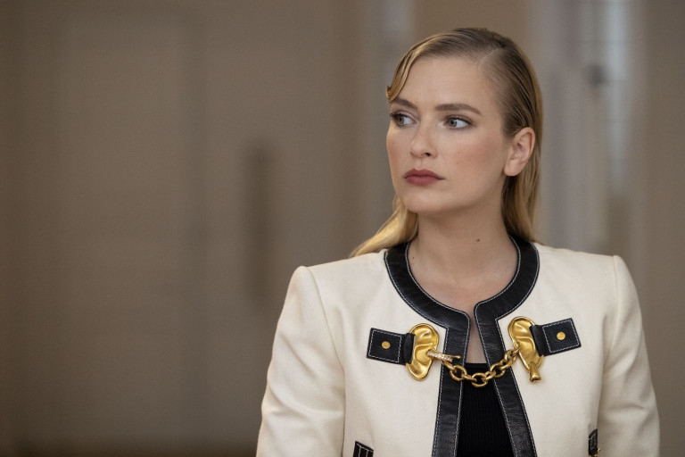 "Emily in Paris": conheça detalhes do figurino da terceira temporada