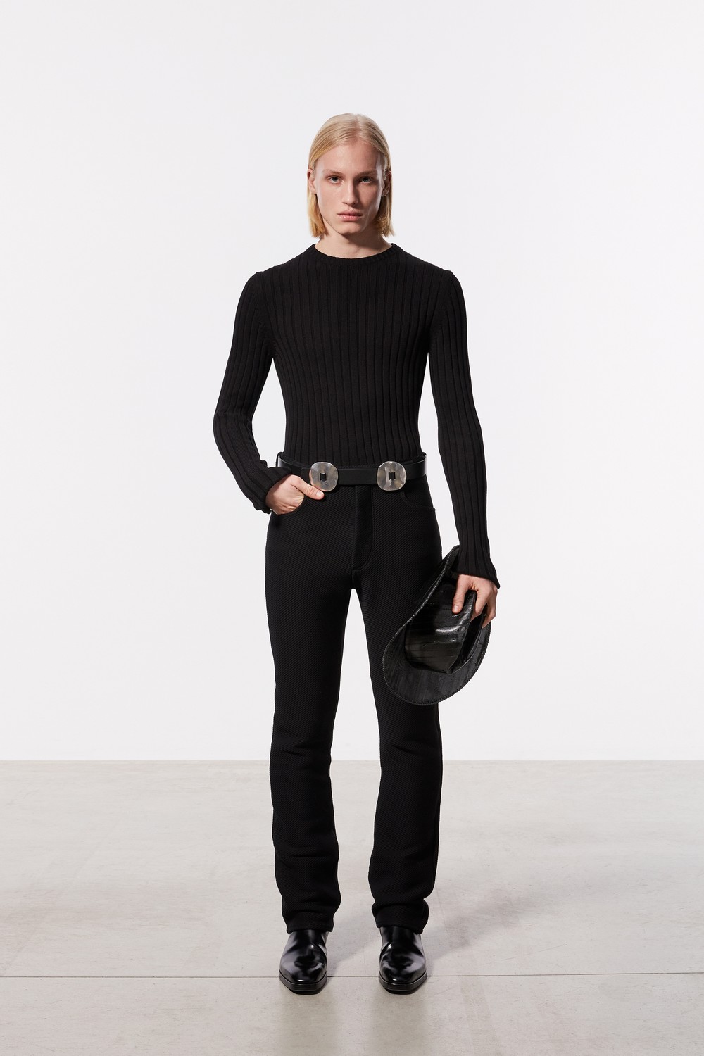 Ferragamo apresenta pre-fall 2023 inspirado em Hollywood