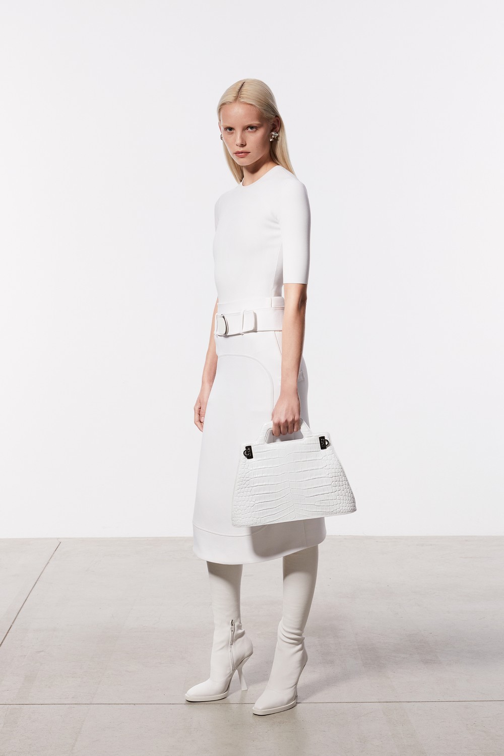 Ferragamo apresenta pre-fall 2023 inspirado em Hollywood