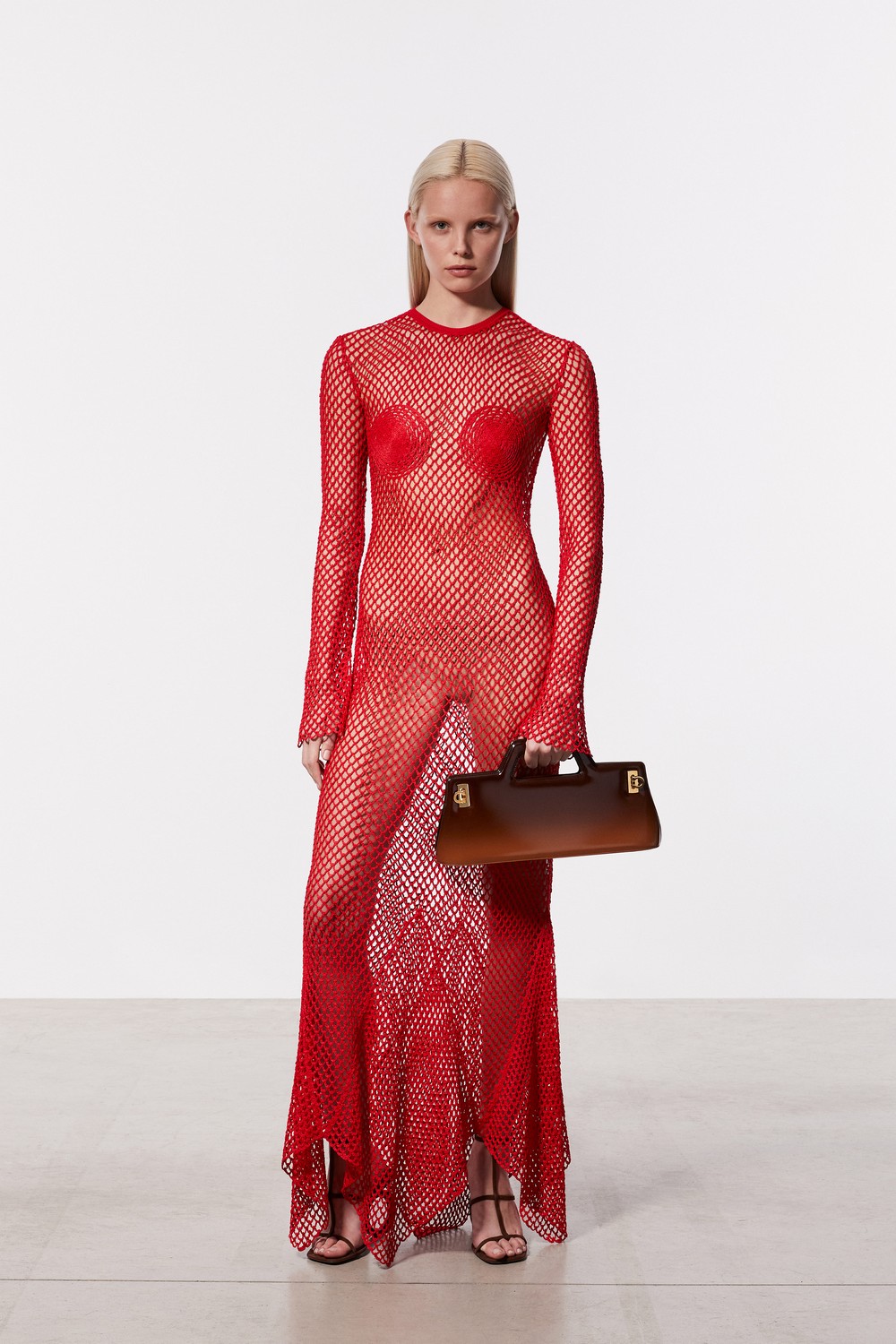 Ferragamo apresenta pre-fall 2023 inspirado em Hollywood