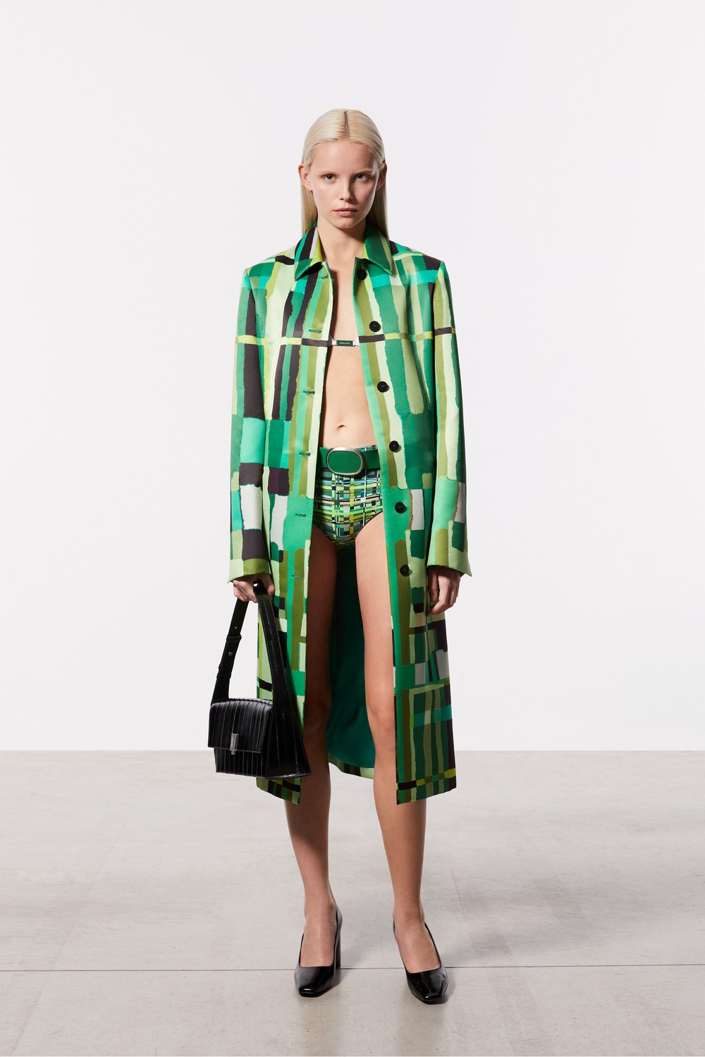Ferragamo apresenta pre-fall 2023 inspirado em Hollywood