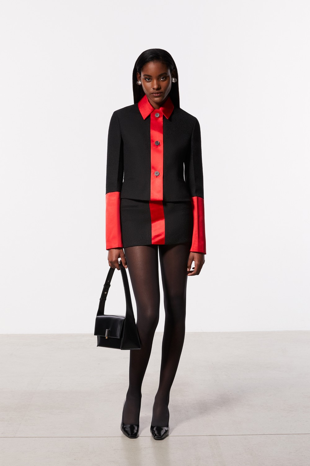 Ferragamo apresenta pre-fall 2023 inspirado em Hollywood