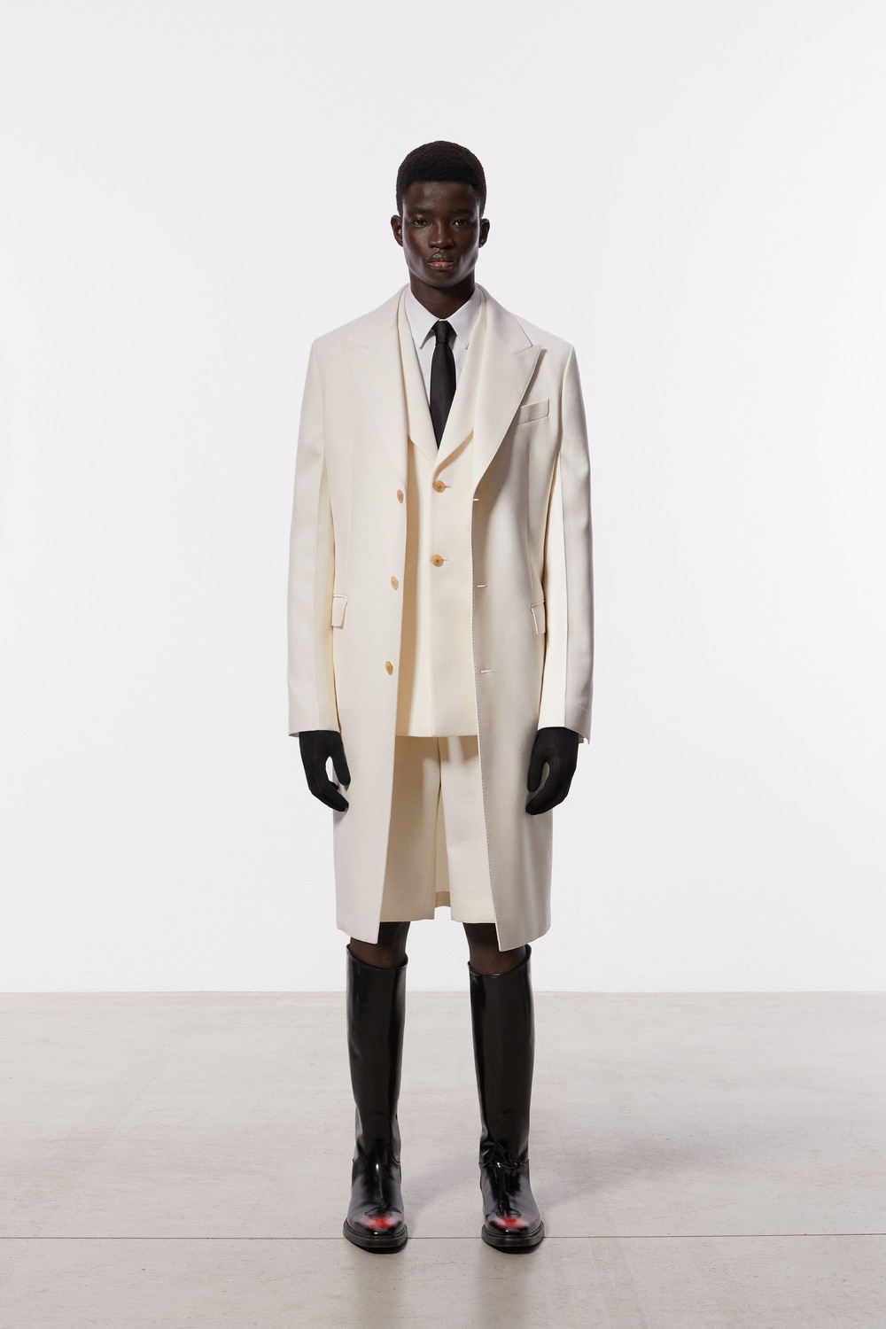 Ferragamo apresenta pre-fall 2023 inspirado em Hollywood