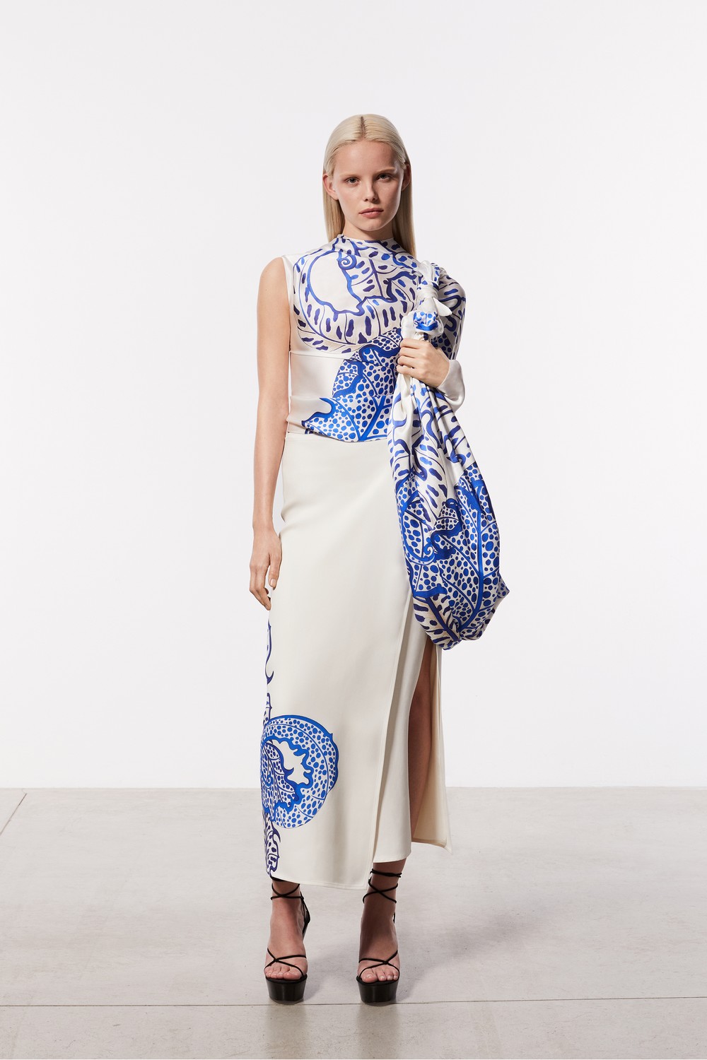 Ferragamo apresenta pre-fall 2023 inspirado em Hollywood