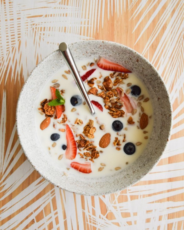 Granola: conheça cinco benefícios do alimento para a saúde
