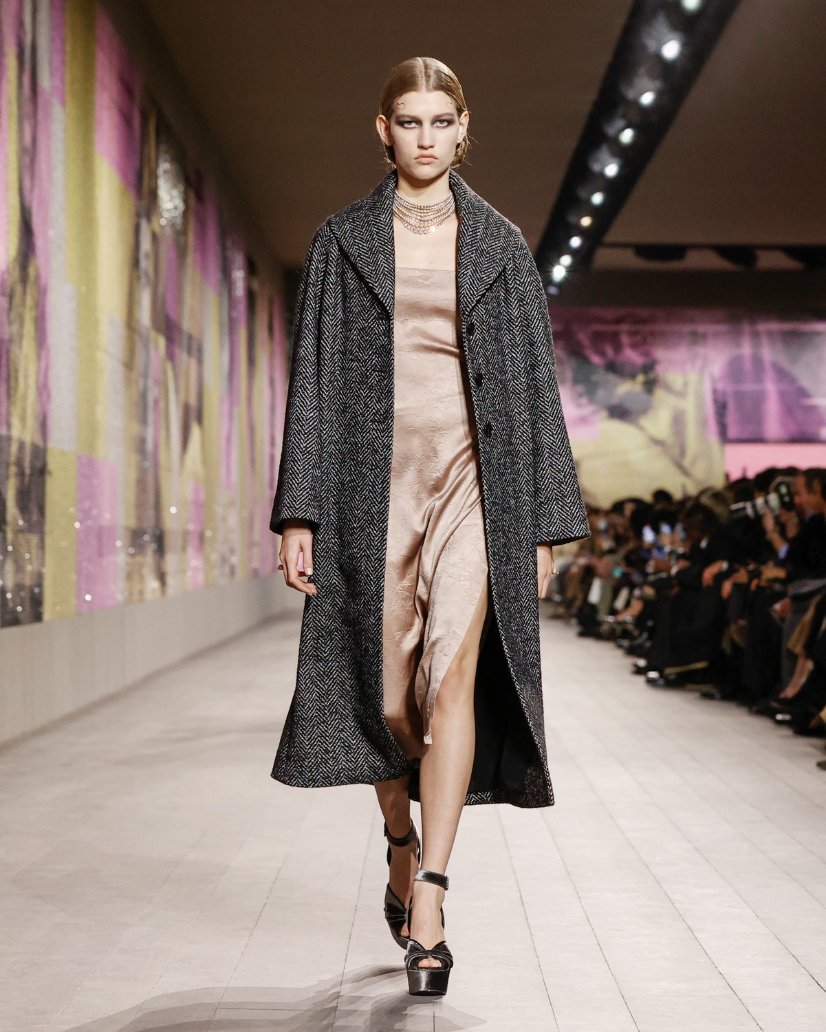 Alta-costura: Dior se inspira em Josephine Baker para verão 2023