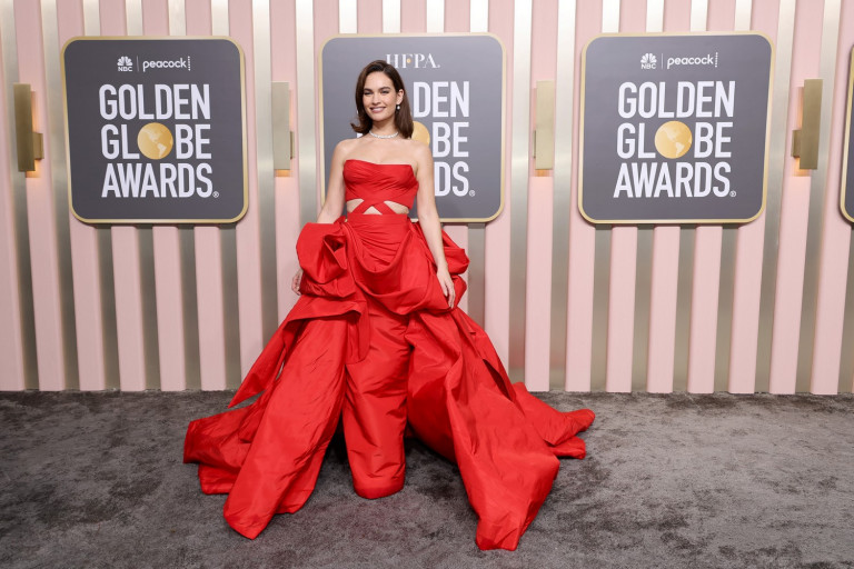 Celebridades apostam em vestidos esculturais para o Golden Globes