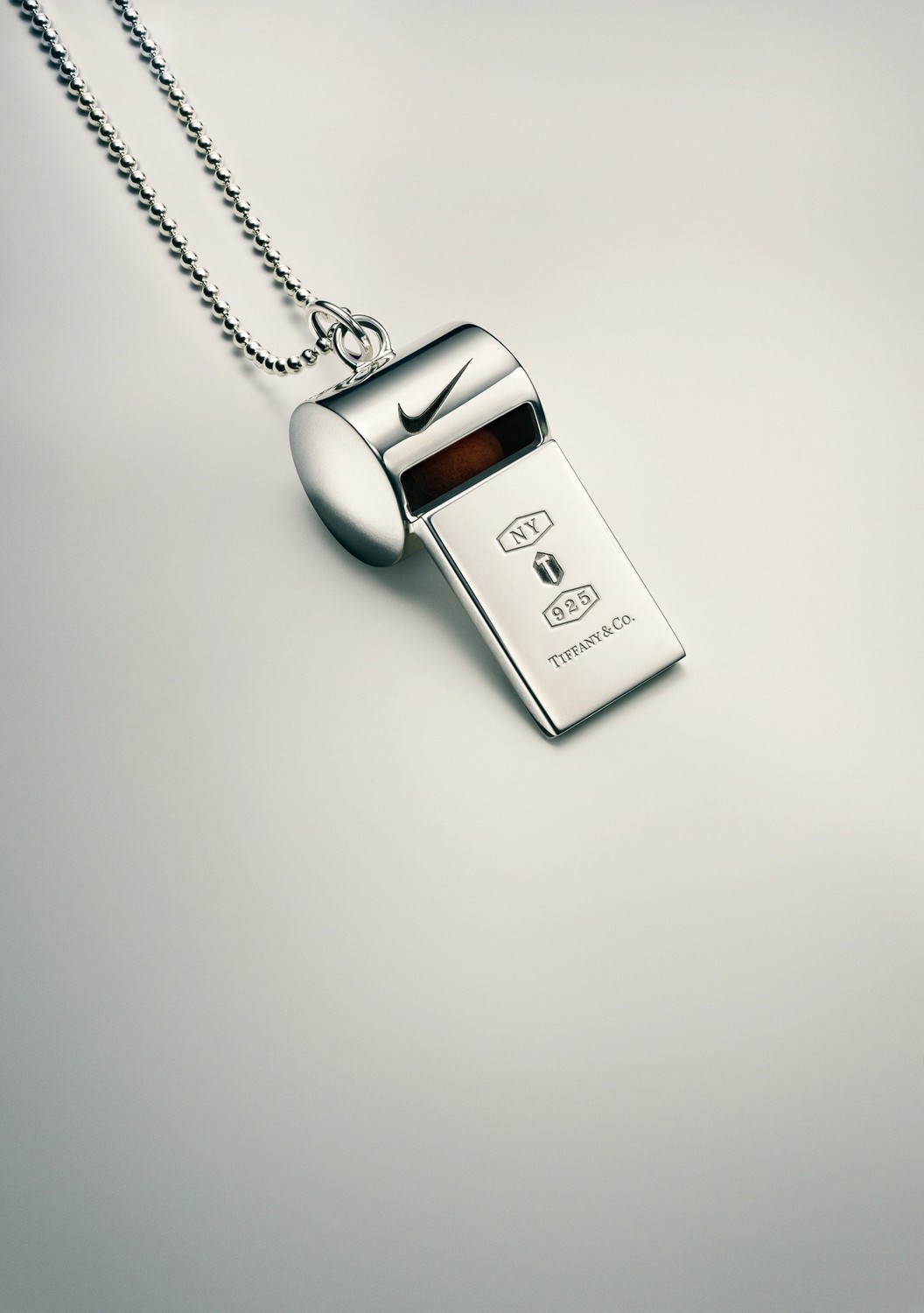 Nike e Tiffany & Co. apresentam aguardada collab