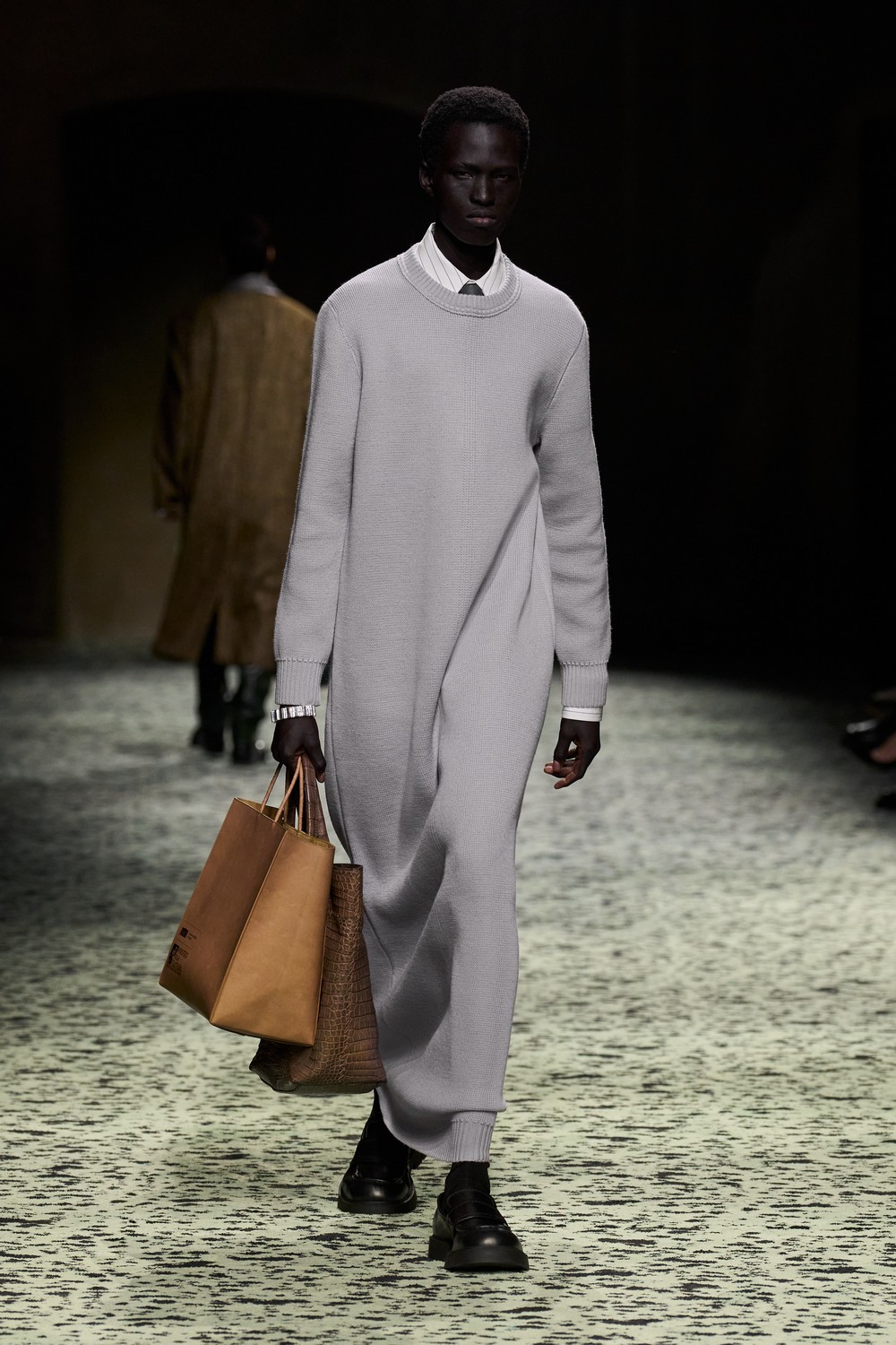 Do conforto à festa, Bottega Veneta cria guarda-roupa dos sonhos para inverno 2023