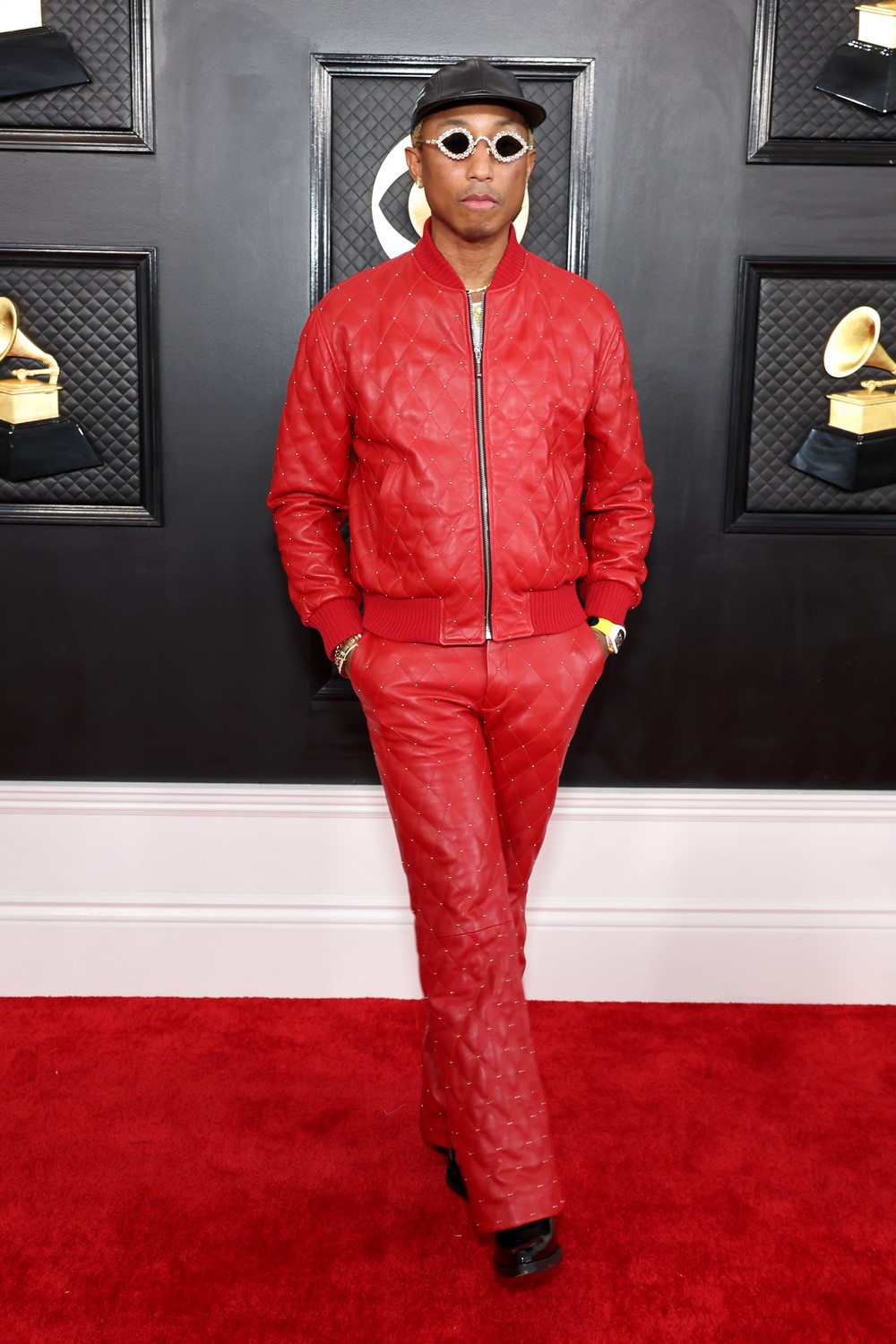 Do amarelo ao vermelho: celebridades criam pôr de sol no Grammy