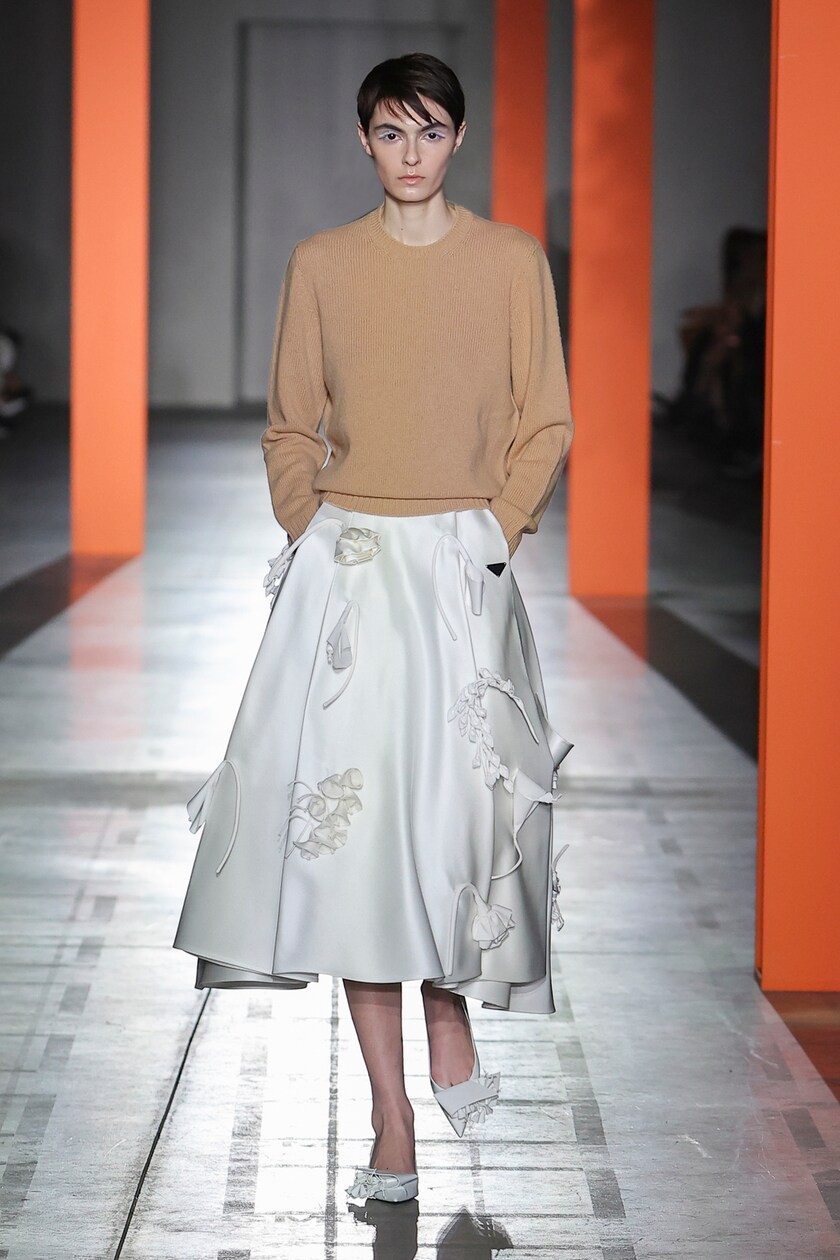 Prada: as saias são as protagonistas no inverno 2023 da marca