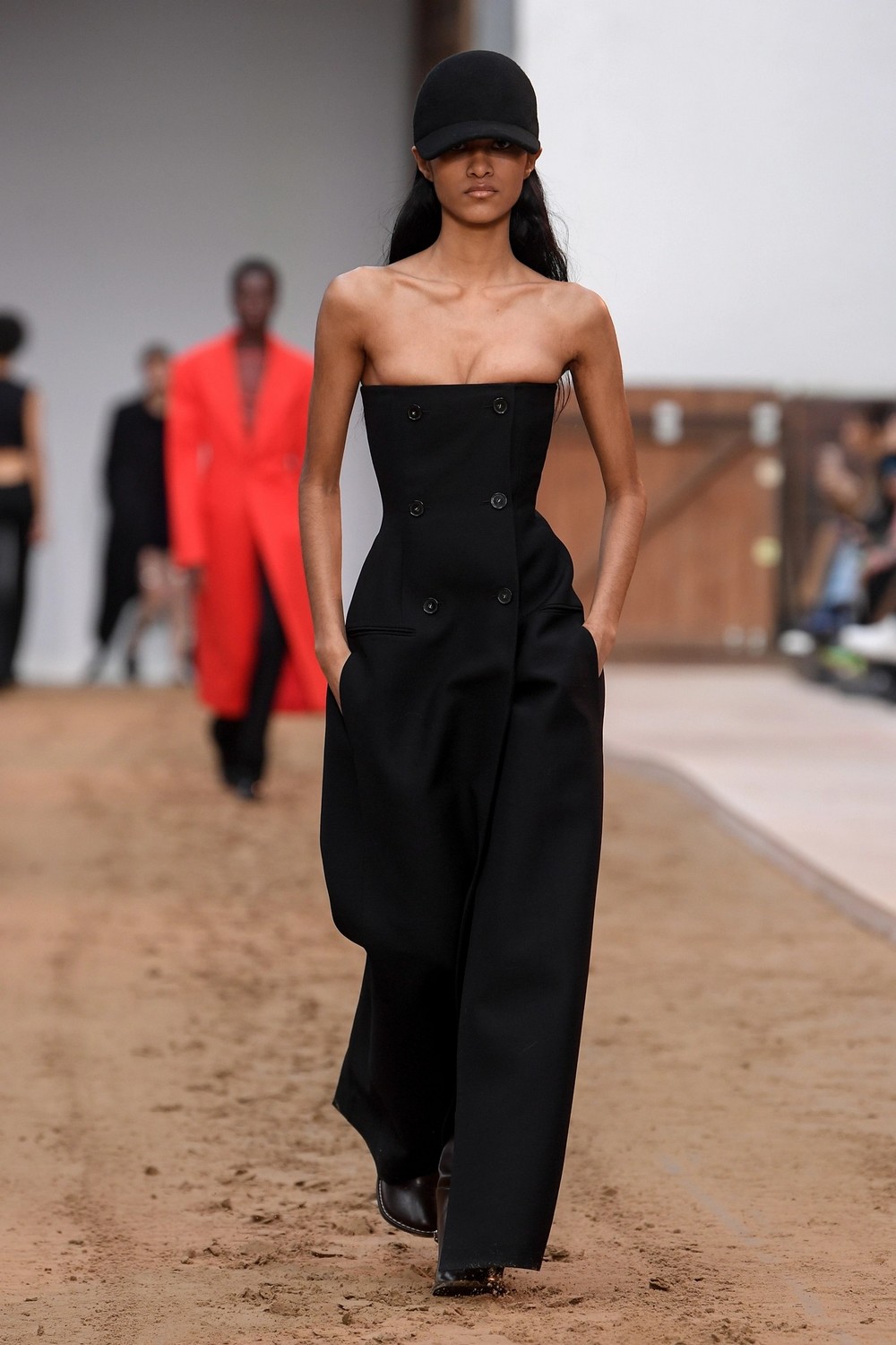 Stella McCartney se inspira no universo equestre para inverno 2023