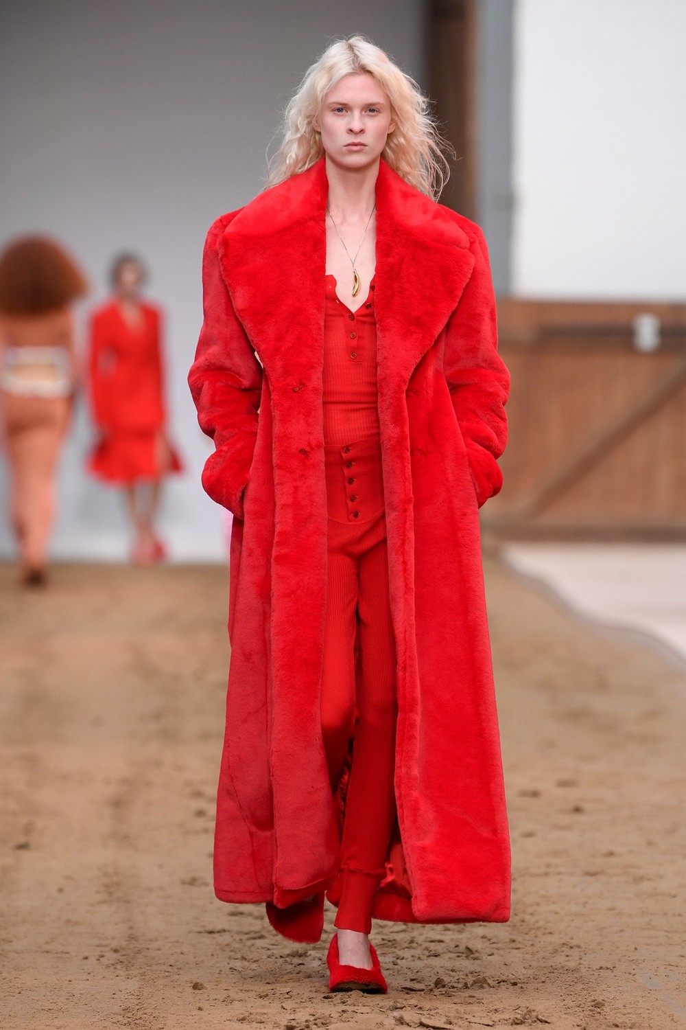Stella McCartney se inspira no universo equestre para inverno 2023