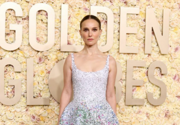 Natalie Portman de Dior no Golden Globes 2024. Foto: Amy Sussman/Getty Images