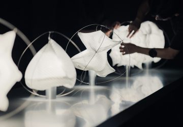 Plissado: Issey Miyake e Atelier Oï